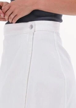 Envii Enkunzite Skirt 6865 – Stylischer Minirock in Weiß -Teveo Geschaft 222359 3