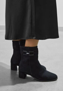 Hassia Stiefeletten 304852 aus Wildleder – Schwarz mit Blockabsatz -Teveo Geschaft 290090 7