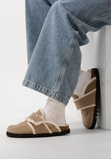 Nubikk Teddy Fur Slipper in Taupe - Premium Wildleder Slipper für Damen 7 Nubikk Teddy Fur Slipper in Taupe - Premium Wildleder Slipper für Damen – Bild 5