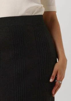 Modström Krissamd Skirt - Eleganter schwarzer Maxirock für Damen 7 Modström Krissamd Skirt - Eleganter schwarzer Maxirock für Damen -Teveo Geschaft 293867 3