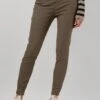DRYKORN Need Straight Leg Jeans in Sand -Teveo Geschaft 296516 1