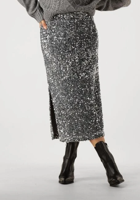Notre-V NV-Embla Silberner Midirock – Eleganter Glitter-Look 3 Notre-V NV-Embla Silberner Midirock – Eleganter Glitter-Look
