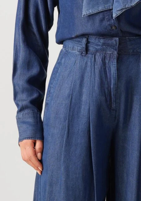 Selected Women Slfjanna High Waist Wide Jeans in Pleated Chambray 5 Selected Women Slfjanna High Waist Wide Jeans in Pleated Chambray – Bild 3