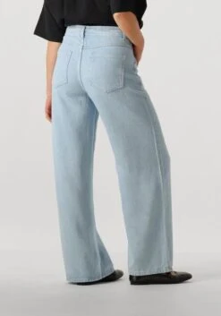 Second Female Irvin Denim Wide Jeans in Hellblau 6 Second Female Irvin Denim Wide Jeans in Hellblau -Teveo Geschaft 302042 2