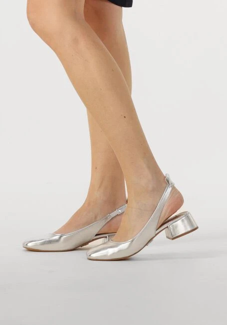 Steve Madden Smitten Slingbacks - Elegante Silberne Pumps mit Blockabsatz 7 Steve Madden Smitten Slingbacks - Elegante Silberne Pumps mit Blockabsatz – Bild 5