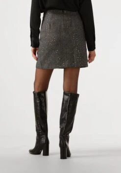 Ydence Skirt Elfie - Eleganter Minirock in Schwarz mit Glitter -Teveo Geschaft 303724 2