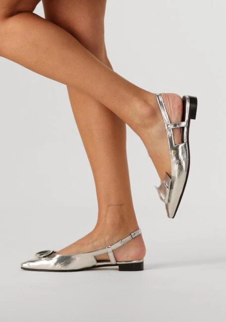 Fred de la Bretonière Elisse Slingbacks aus Leder in Silber 7 Fred de la Bretonière Elisse Slingbacks aus Leder in Silber – Bild 5