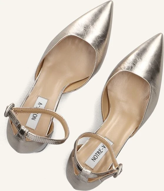 Notre-V Goldene Leder-Pumps mit elegantem Blockabsatz 6 Notre-V Goldene Leder-Pumps mit elegantem Blockabsatz – Bild 4