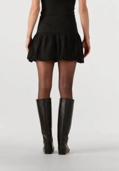 EDITED Minirock Weronika - Schwarzer Damenrock in Figurbetonter Passform 6 EDITED Minirock Weronika - Schwarzer Damenrock in Figurbetonter Passform -Teveo Geschaft 311514 2