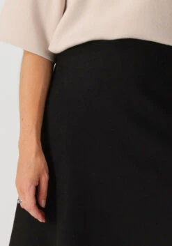 Object Objreynard HW Short Knit Minirock - Eleganter Strickrock in Schwarz 7 Object Objreynard HW Short Knit Minirock - Eleganter Strickrock in Schwarz -Teveo Geschaft 313041 3