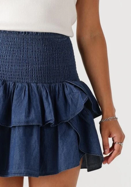 Neo Noir Carin Denim Skirt - Klassischer Minirock in Blau 5 Neo Noir Carin Denim Skirt - Klassischer Minirock in Blau – Bild 3