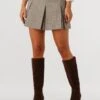 Catwalk Junkie Pleated Check Skirt - Chic Beige Minirock -Teveo Geschaft 326815 1