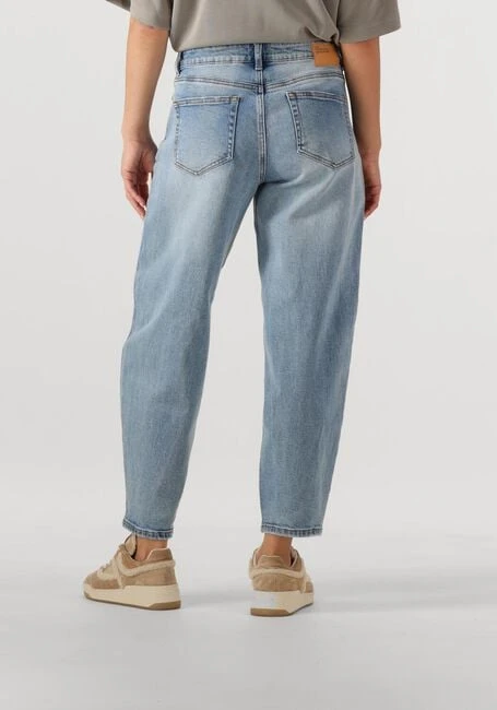 My Essential Wardrobe Baloomw 144 High Barrel Jeans in Blau 4 My Essential Wardrobe Baloomw 144 High Barrel Jeans in Blau – Bild 2