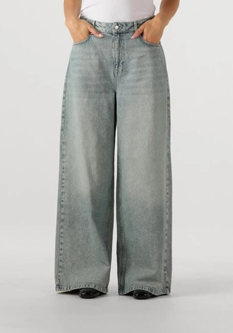 My Essential Wardrobe Mwjessie 174 Low-Crotch X-Wide Jeans in Dark Blue 3 My Essential Wardrobe Mwjessie 174 Low-Crotch X-Wide Jeans in Dark Blue