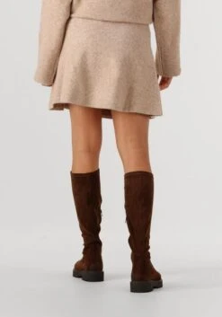 Notre-V Minirock NV-Gladys in Sand – Eleganter A-Linien-Schnitt 6 Notre-V Minirock NV-Gladys in Sand – Eleganter A-Linien-Schnitt -Teveo Geschaft 328595 2