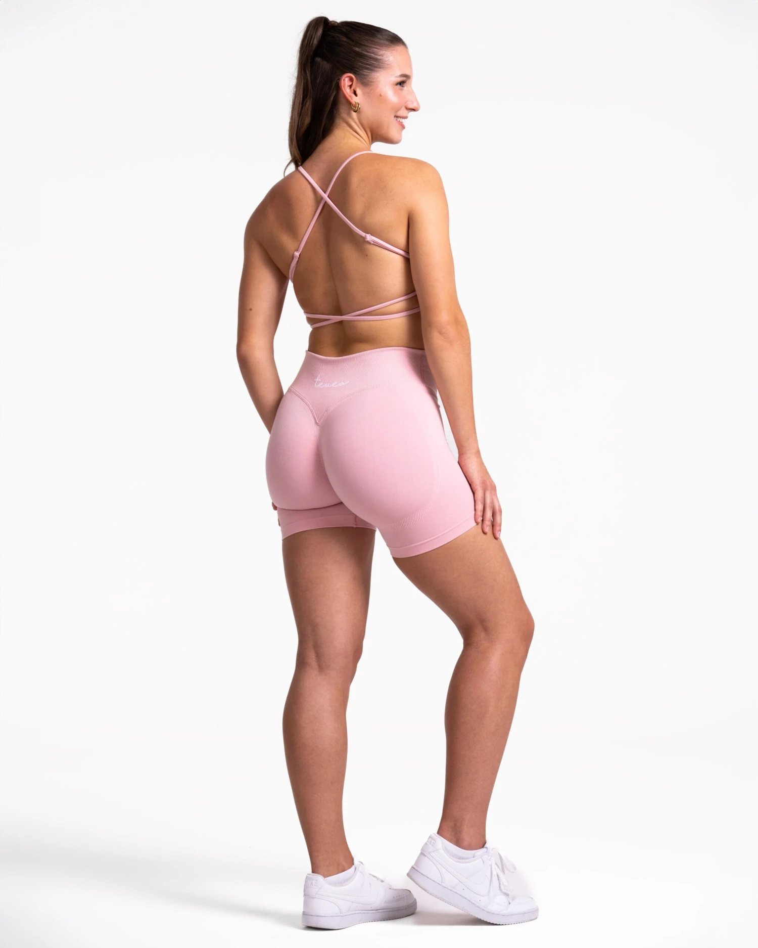 Fearless V-Shape Covert Scrunch Short "Rosa" 7 Fearless V-Shape Covert Scrunch Short "Rosa" – Bild 5