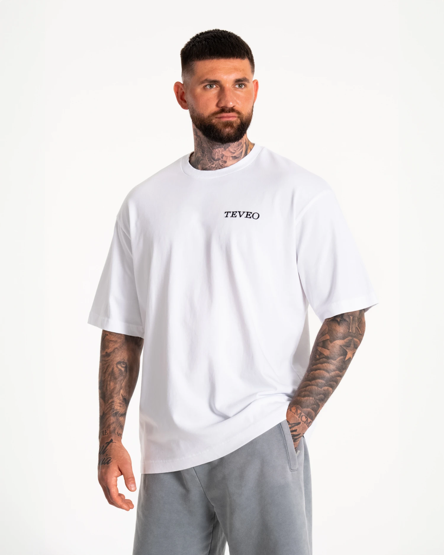 TEVEO Acid T-Shirt Weiß – Oversized Vintage Statement-Shirt 3 TEVEO Acid T-Shirt Weiß – Oversized Vintage Statement-Shirt