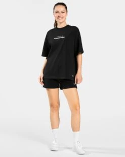 Anniversary Short "Schwarz" 9 Anniversary Short "Schwarz" -Teveo Geschaft Anniversary T Shirt Woman Schwarz 2373