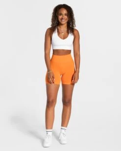 High-Waisted Orange Fitness Shorts - Seamless Booty Lifting Performance Wear -Teveo Geschaft Classy Seamless Short orange 7078