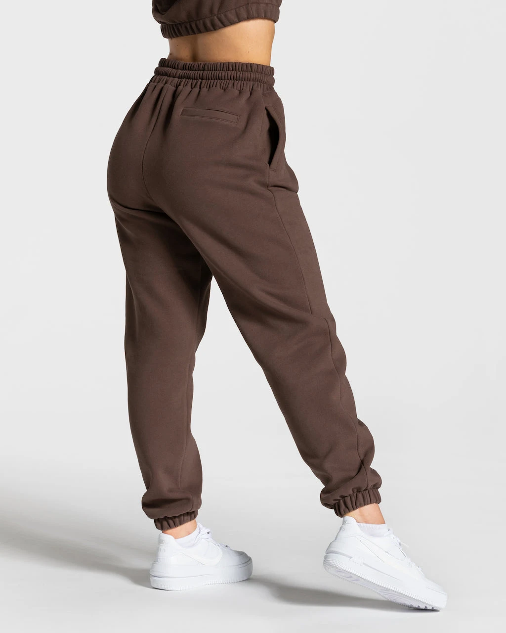 College Oversized Jogger "Dunkelbraun" 4 College Oversized Jogger "Dunkelbraun" – Bild 2