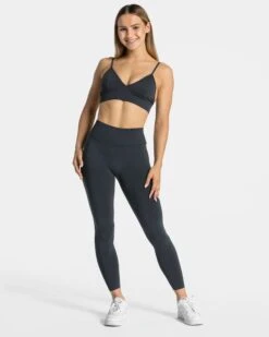 Essence Triangle Sports Bra - Ebony -Teveo Geschaft Essence Leggings ebony 0912