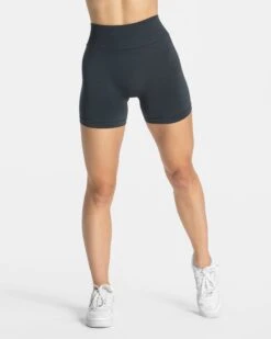 Essence V-Back Covert Scrunch Short Ebony - Push-Up Gym Shorts -Teveo Geschaft Essence Short ebony 1157