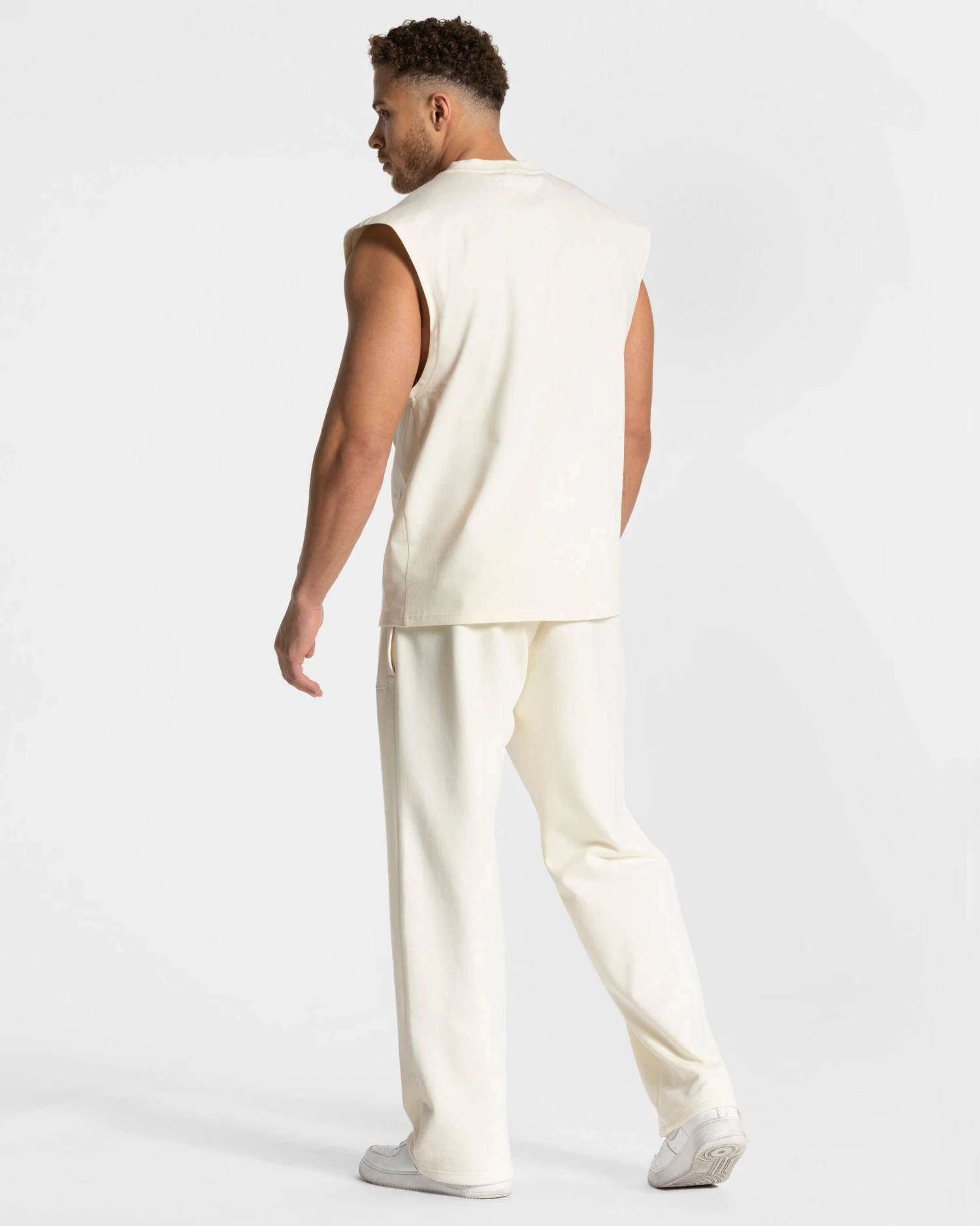 Ignite Oversized Tank Off White - Premium Men's Gym Top 7 Ignite Oversized Tank Off White - Premium Men's Gym Top – Bild 5