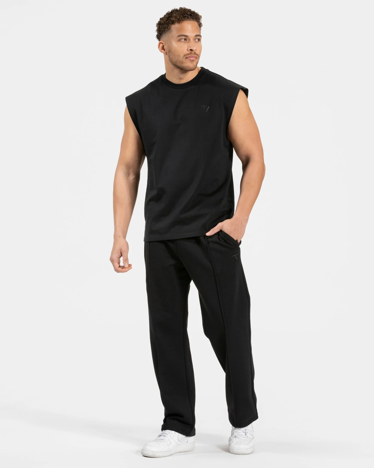 Ignite Oversized Tank Schwarz - Herren Fitness Tanktop 5 Ignite Oversized Tank Schwarz - Herren Fitness Tanktop – Bild 3