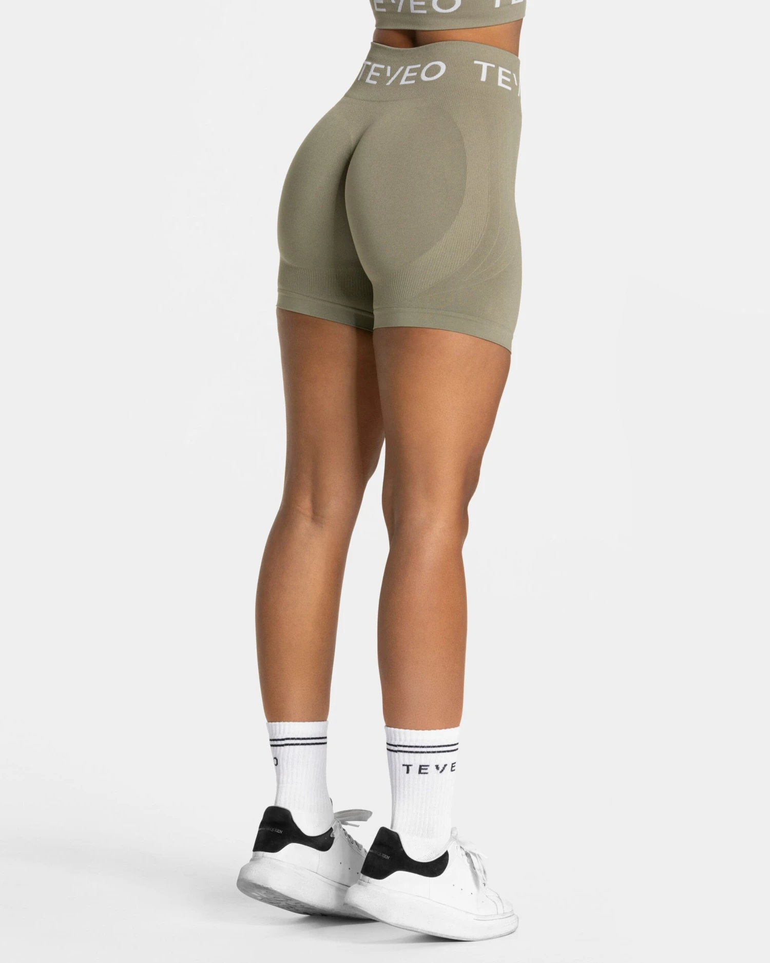 Signature Covert Scrunch Short "Khaki" 3 Signature Covert Scrunch Short "Khaki"