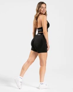 Signature Scrunch Short "Schwarz" 11 Signature Scrunch Short "Schwarz" -Teveo Geschaft Signature ShortSchwarz 0084 aebbda57 7919 41d4 acec 57b579559fa6