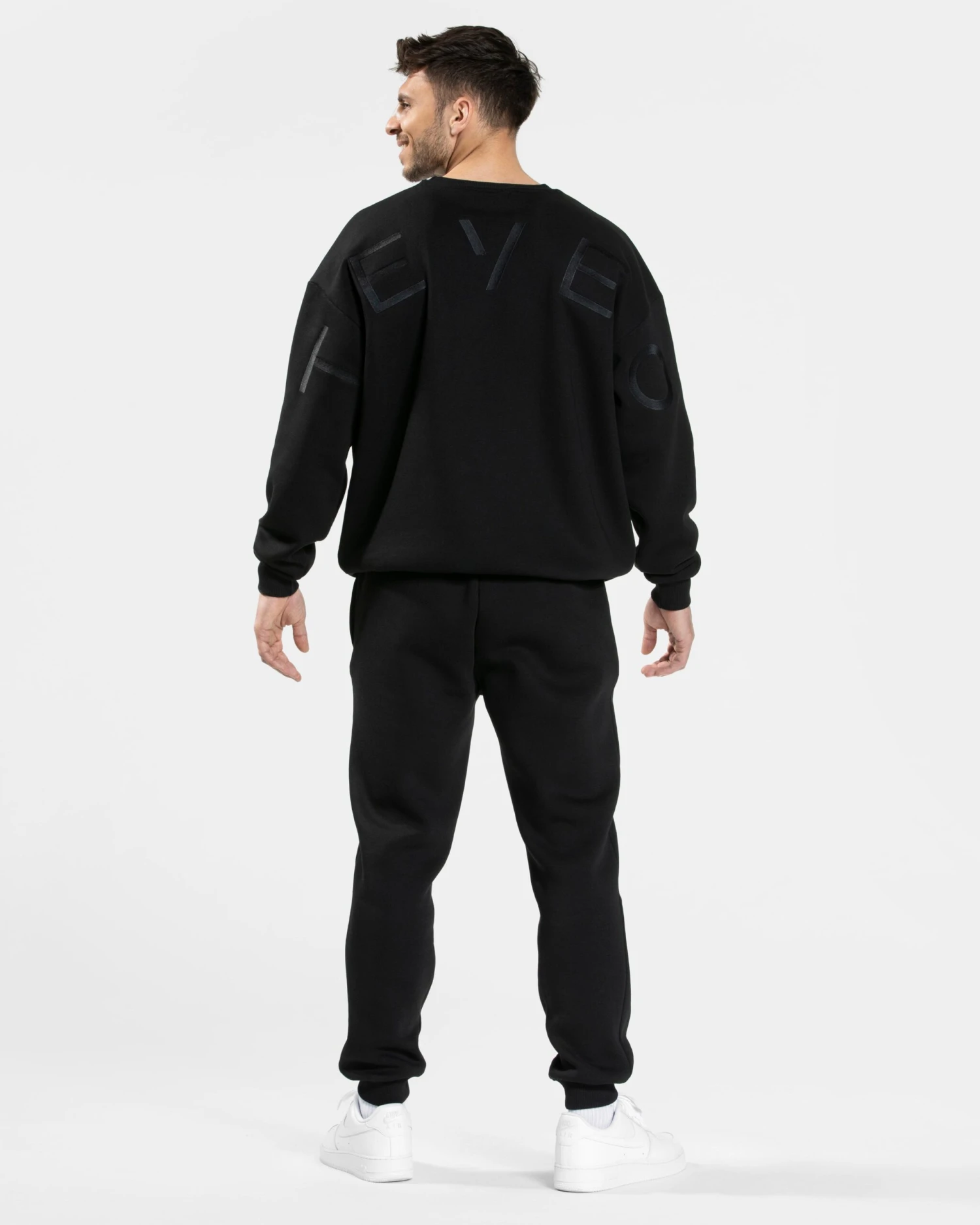 Arrival Jogger Schwarz - Komfortable Herren Jogginghose mit Reißverschlusstaschen 7 Arrival Jogger Schwarz - Komfortable Herren Jogginghose mit Reißverschlusstaschen – Bild 5