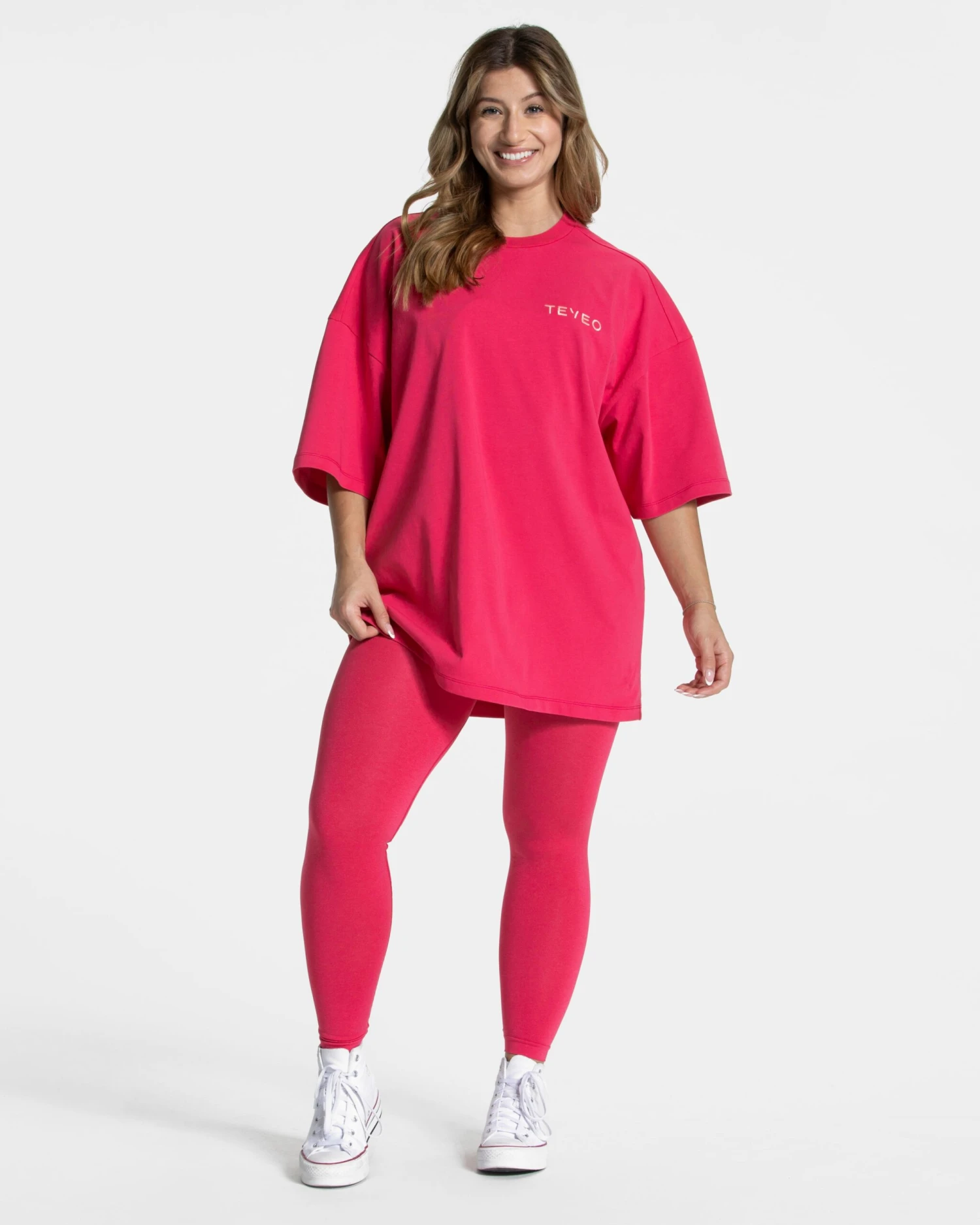 TEVEO Signature Oversized T-Shirt Berry 5 TEVEO Signature Oversized T-Shirt Berry – Bild 3