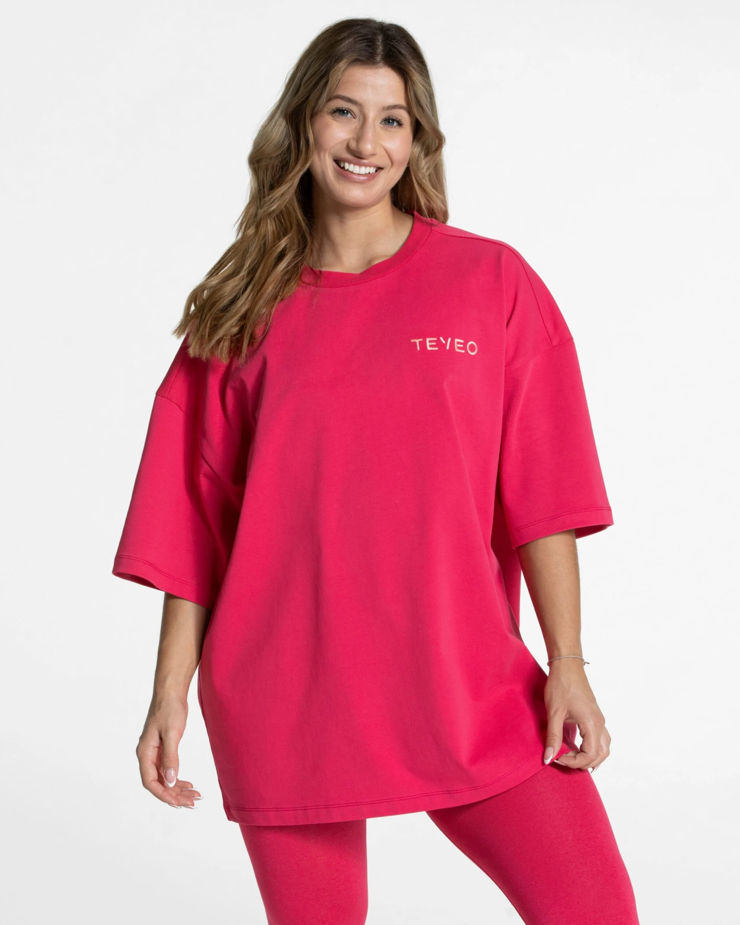TEVEO Signature Oversized T-Shirt Berry 4 TEVEO Signature Oversized T-Shirt Berry – Bild 2