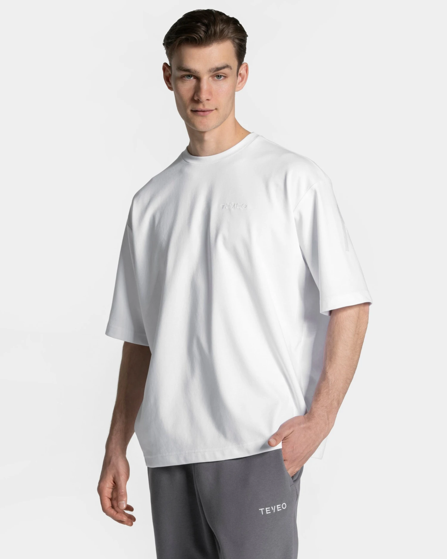 TEVEO Arrival Signature T-Shirt - Weiß 4 TEVEO Arrival Signature T-Shirt - Weiß – Bild 2