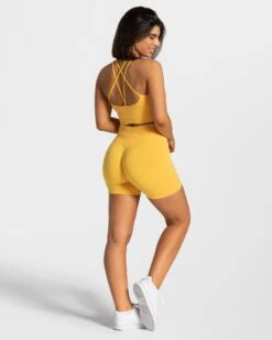 Statement Scrunch Short "Gelb" -Teveo Geschaft Statement Scrunch Short Gelb 1274