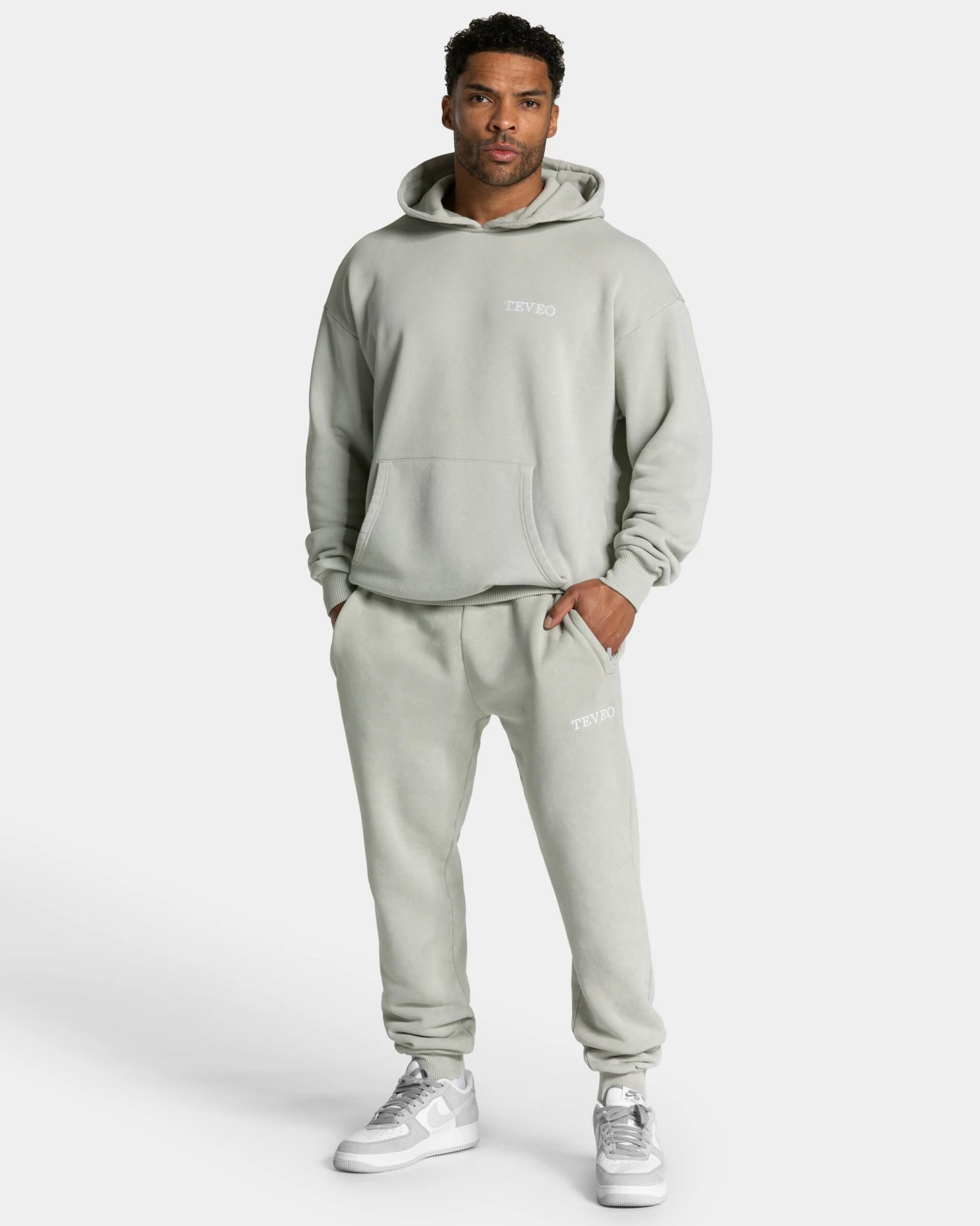 Acid Washed Jogginghose Herren in Salbei - Bequemer Slim Fit Style 5 Acid Washed Jogginghose Herren in Salbei - Bequemer Slim Fit Style – Bild 3