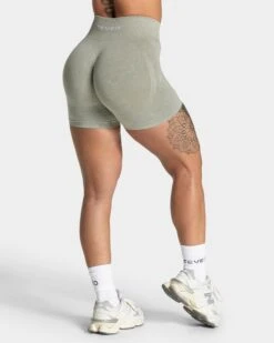 Acid Covert Scrunch Short "Salbei"