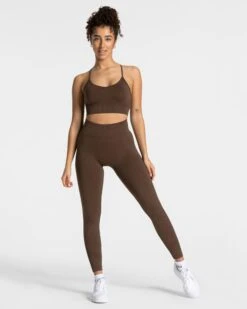 TEVEO Elevate Sport BH Dunkelbraun – Stilvoller Halt mit Cut-Outs -Teveo Geschaft TEVEO Elevate Leggings Dunkelbraun 0971