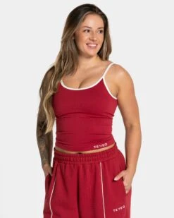 Ignite Cami Top Cherry - Formendes Longline Top für Fitness & Alltag