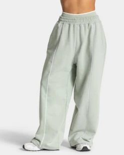 Ignite Wide Leg Jogger "Pistachio"