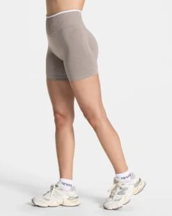 Ignite Sculpt Scrunch Short"Stone" -Teveo Geschaft TEVEO Ignite Shorts Stone 6151