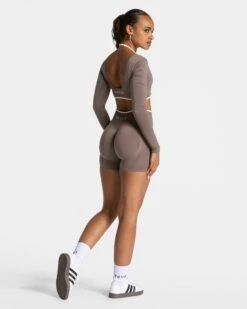 Ignite Sculpt Scrunch Short"Mokka" 11 Ignite Sculpt Scrunch Short"Mokka" -Teveo Geschaft TEVEO Ignite Shorts mokka 2034