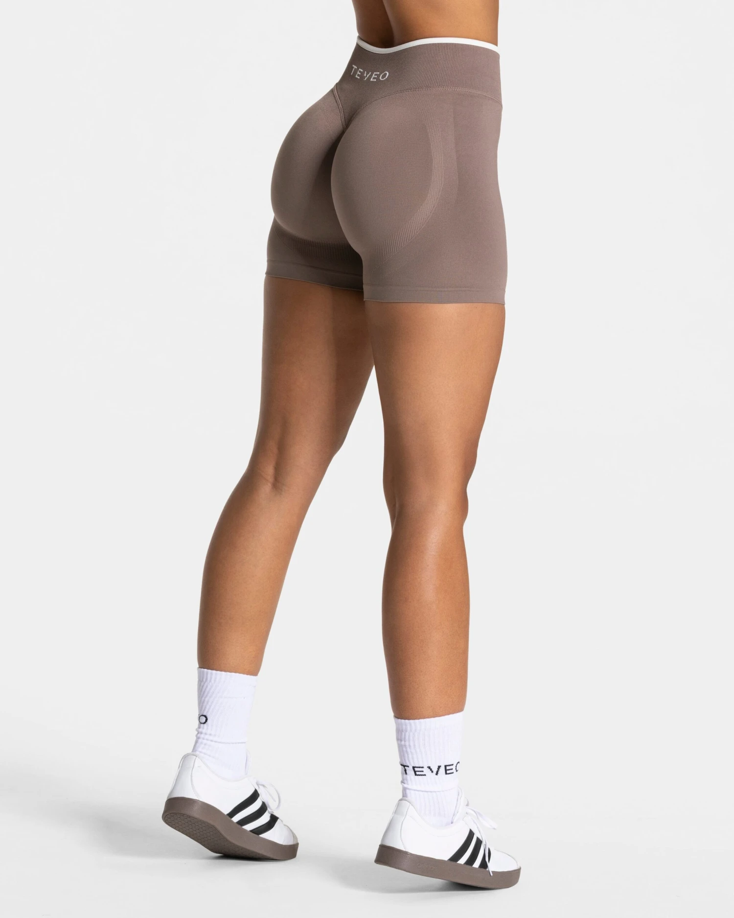 Ignite Sculpt Scrunch Short"Mokka" 3 Ignite Sculpt Scrunch Short"Mokka"