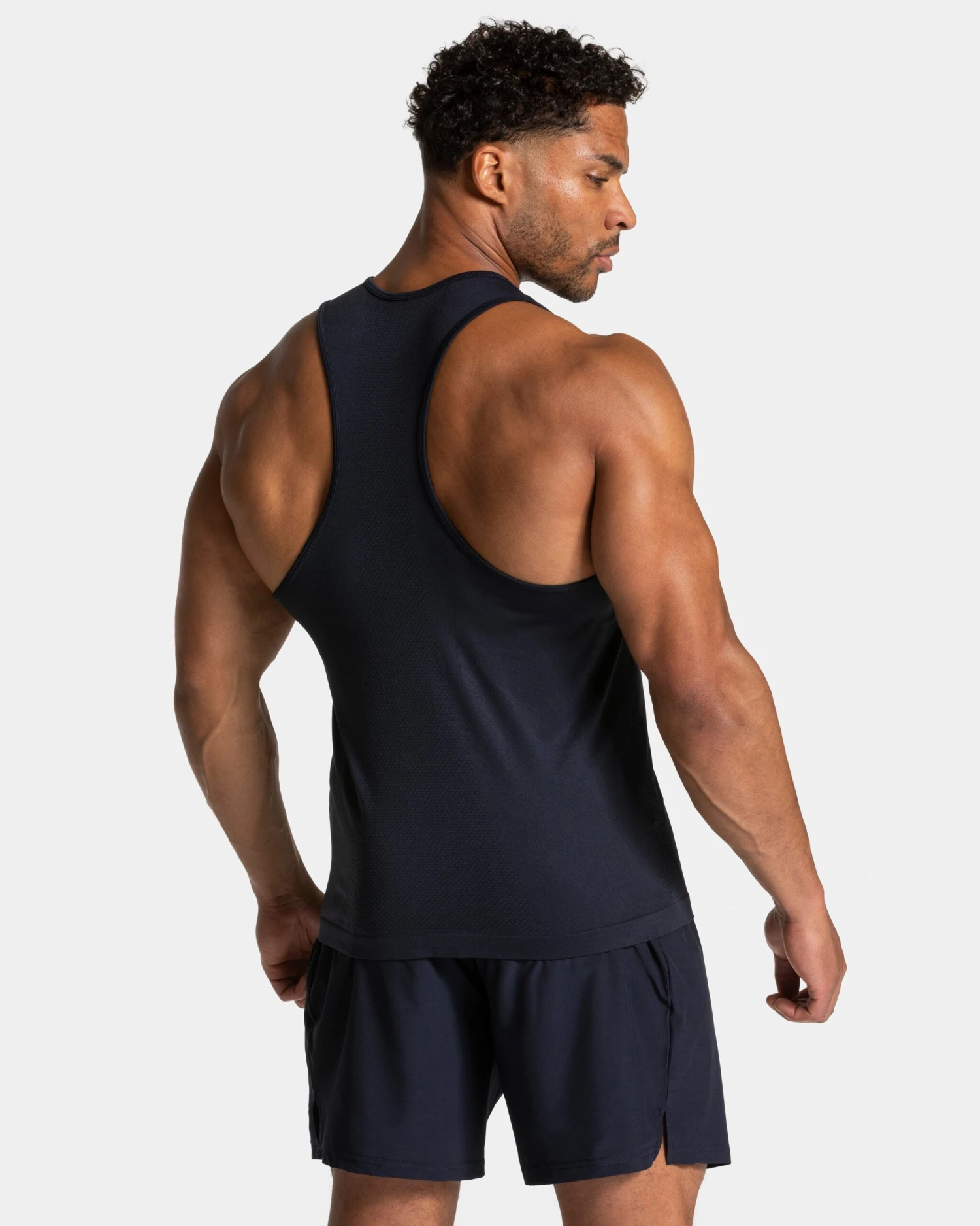 Pace Fitted Tank Midnight | Men's Seamless Performance Tank Top 4 Pace Fitted Tank Midnight | Men's Seamless Performance Tank Top – Bild 2