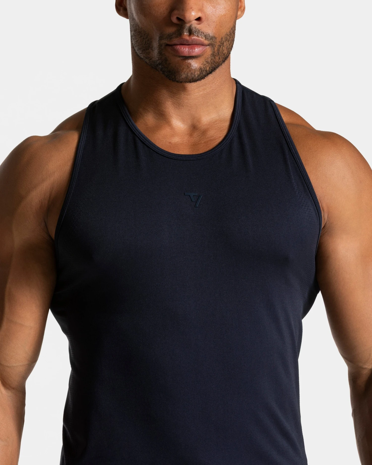 Pace Fitted Tank Midnight | Men's Seamless Performance Tank Top 6 Pace Fitted Tank Midnight | Men's Seamless Performance Tank Top – Bild 4