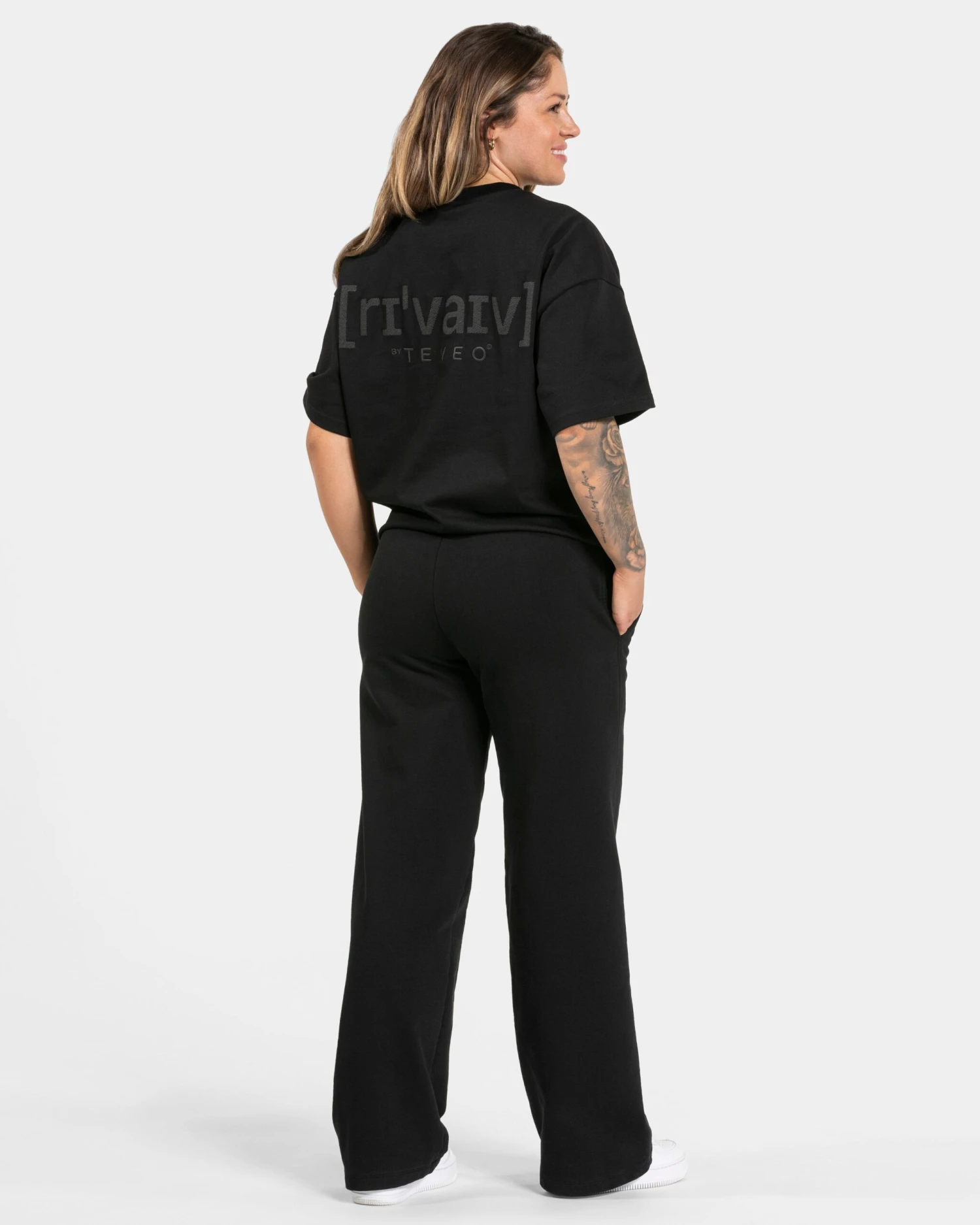 RI’VAIV Straight Leg Jogger "Schwarz" 7 RI’VAIV Straight Leg Jogger "Schwarz" – Bild 5