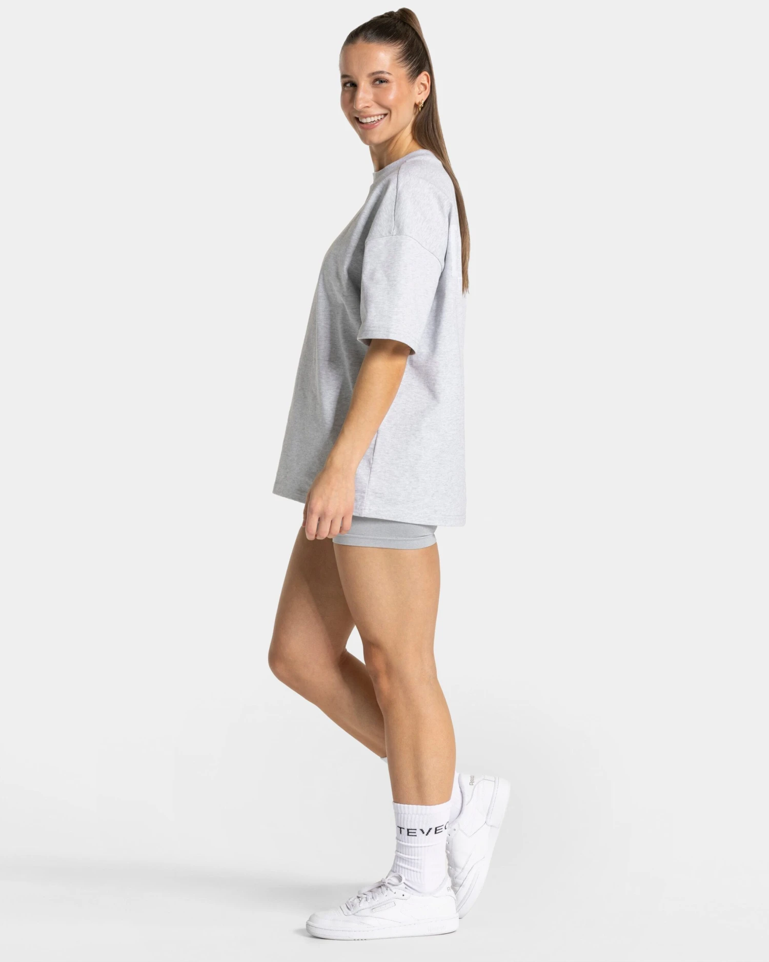 RI’VAIV Socken Weiß - Komfortable Crew Socks im 2er-Pack 7 RI’VAIV Socken Weiß - Komfortable Crew Socks im 2er-Pack – Bild 5