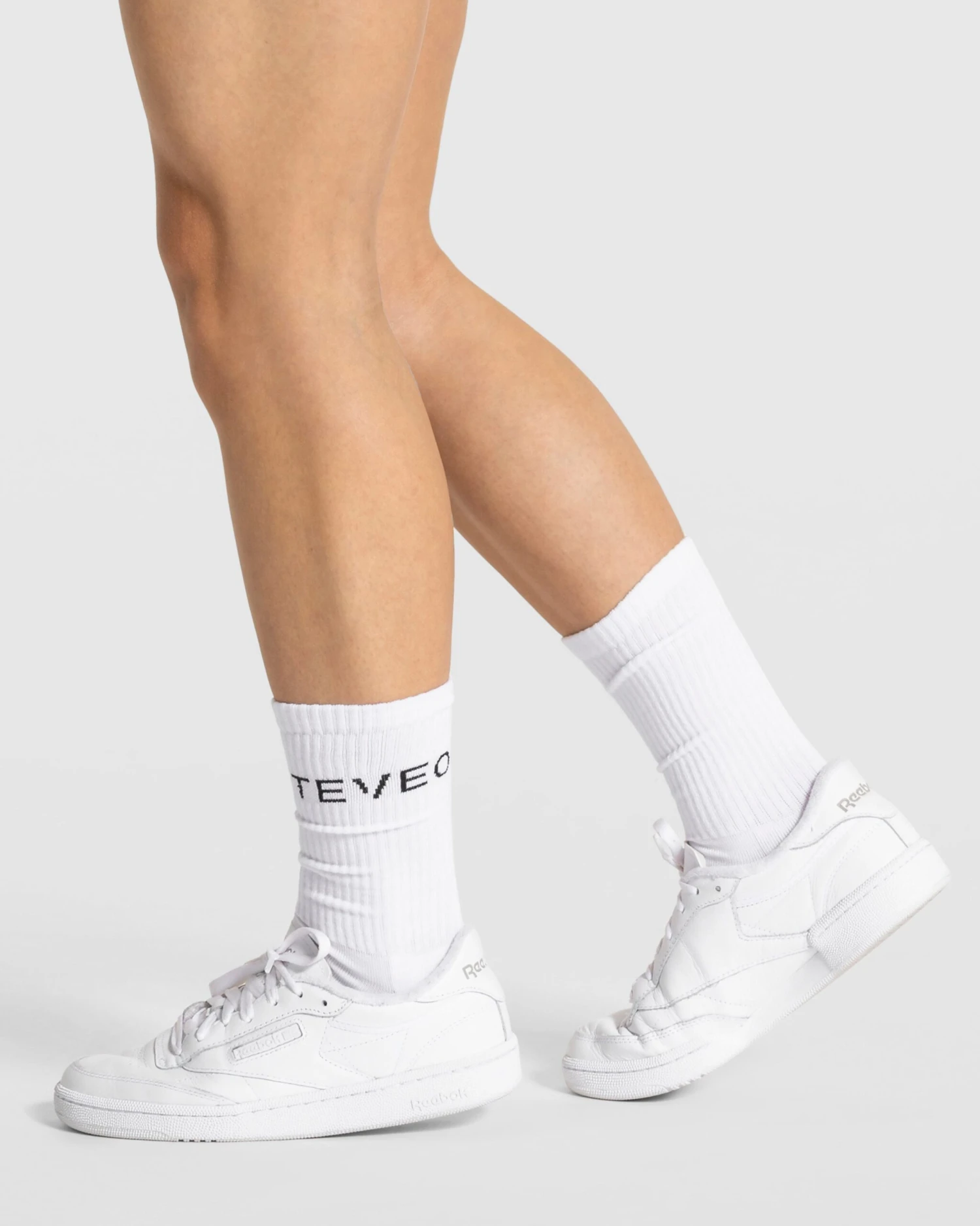 RI’VAIV Socken Weiß - Komfortable Crew Socks im 2er-Pack 3 RI’VAIV Socken Weiß - Komfortable Crew Socks im 2er-Pack