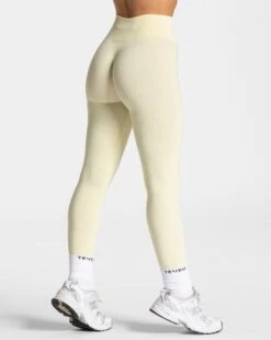 Timeless Pro Covert Scrunch Leggings "Butter Yellow"