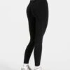 TEVEO Timeless Pro Covert Scrunch Leggings - Schwarz 2 TEVEO Timeless Pro Covert Scrunch Leggings - Schwarz -Teveo Geschaft TEVEO Timeless Pro Covert Scrunch Leggings Sc 6980